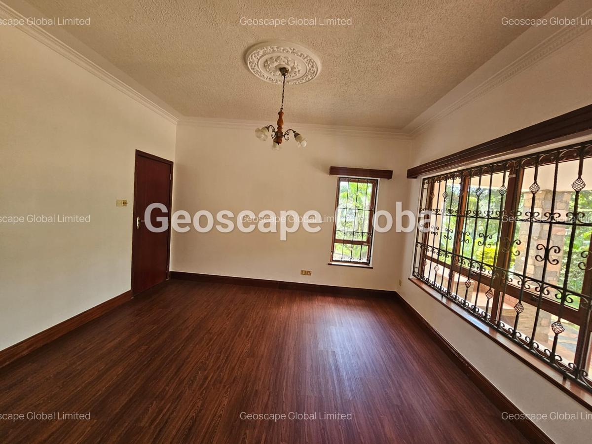 4 Bed House with En Suite in Runda - 11