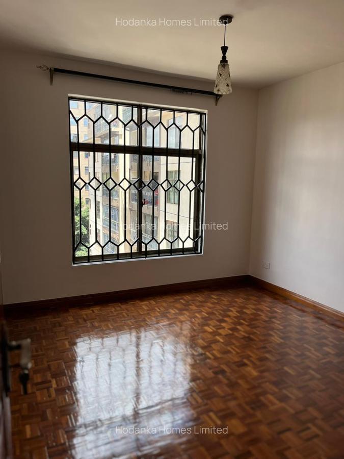 Serviced 3 Bed Apartment with En Suite in Kilimani - 9