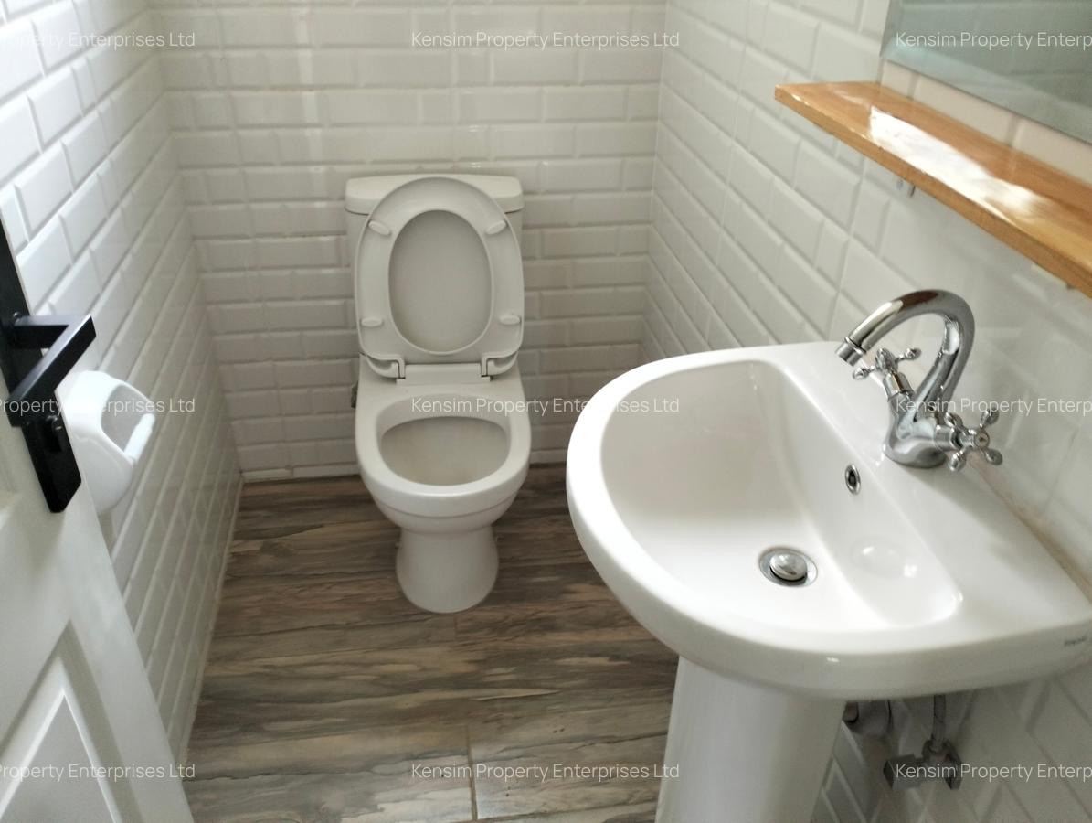 3 Bed Apartment with En Suite in Kilimani - 13