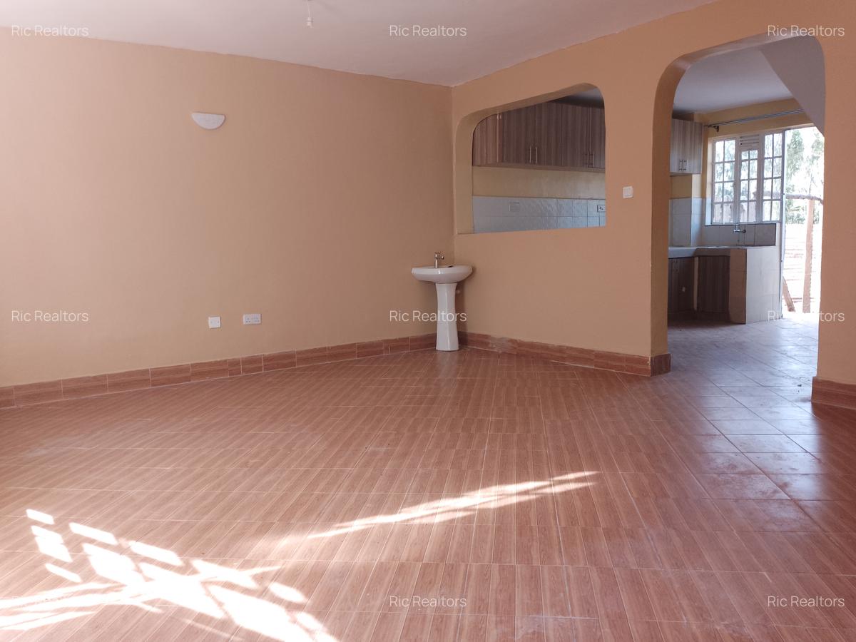 2 Bed House with Garden at Fairacres - 3