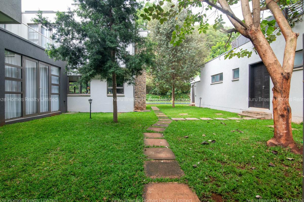 5 Bed Townhouse with En Suite in Karen - 16