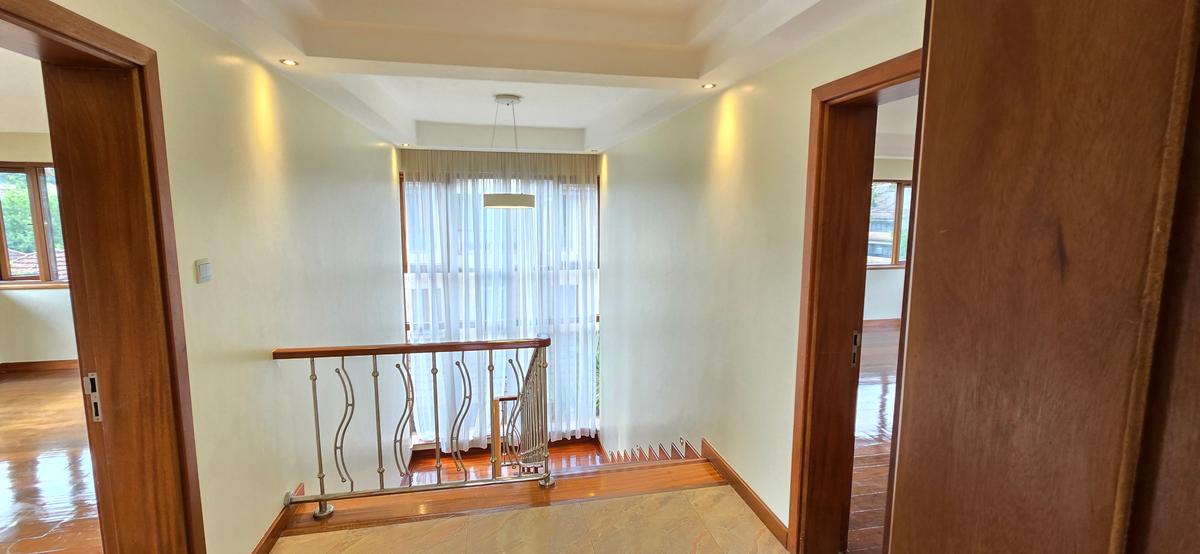 5 Bed Townhouse with En Suite at Jacaranda Avenue - 11