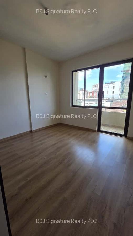 Serviced 5 Bed Apartment with En Suite in Parklands - 18