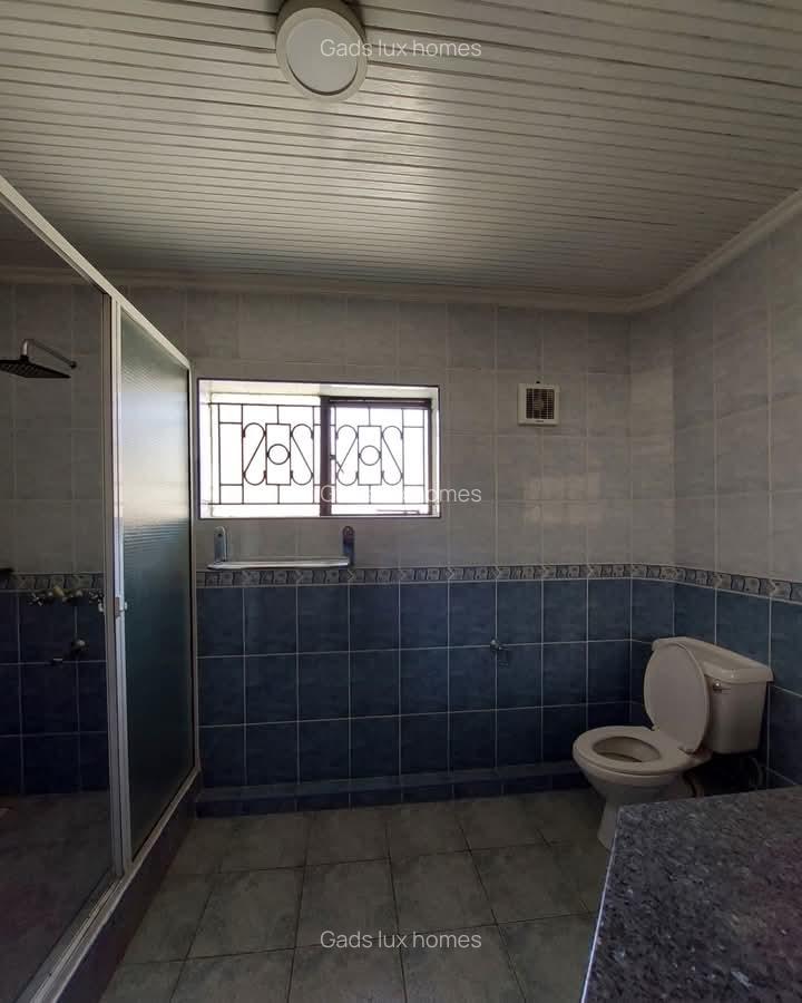 4 Bed Townhouse with En Suite at Westlands - 15