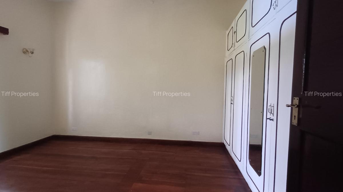 8 Bed House in Muthaiga - 15