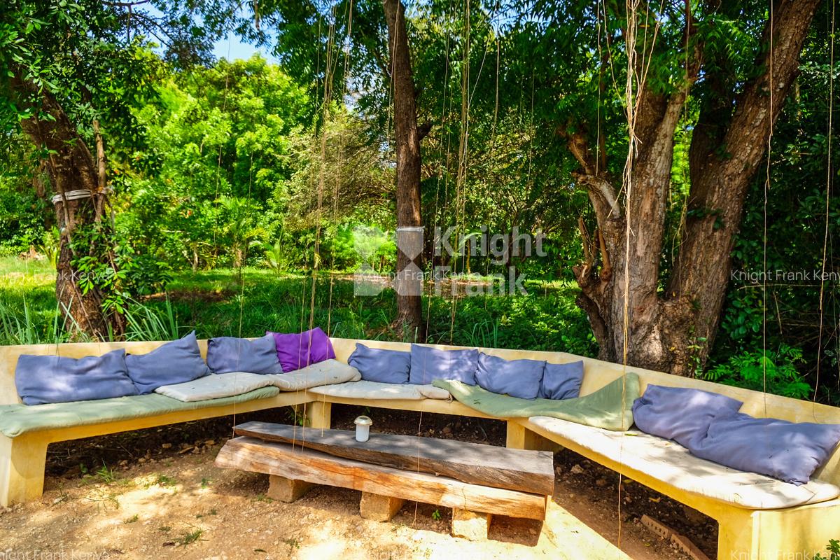 4 Bed Villa with Swimming Pool at Mtwapa Creek - 12