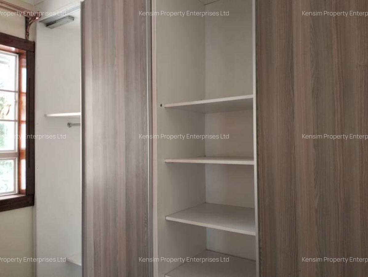 4 Bed Townhouse with En Suite in Kyuna - 4