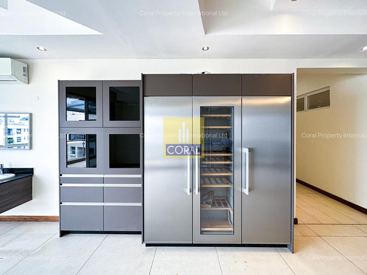 5 Bed Apartment in Spring Valley - 6