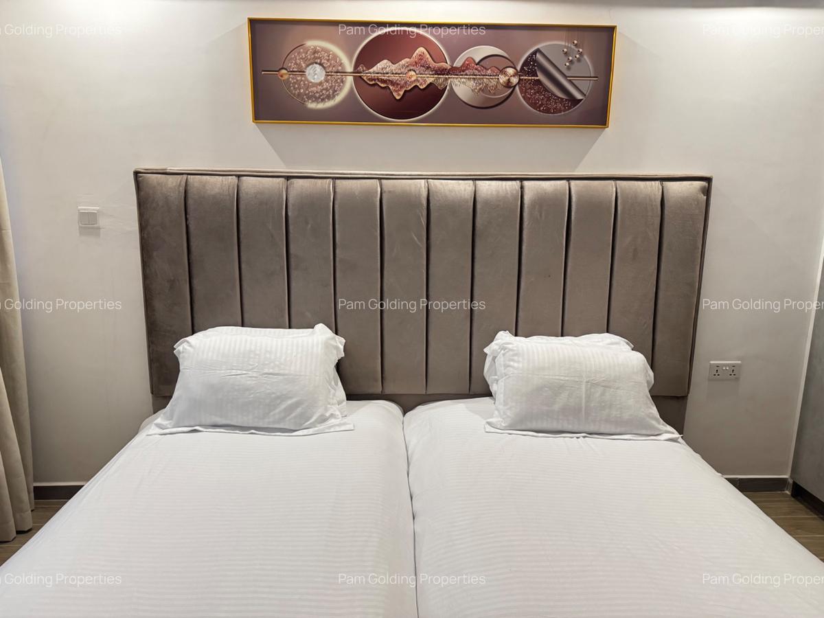 Furnished 3 Bed Apartment with En Suite in Riverside - 9