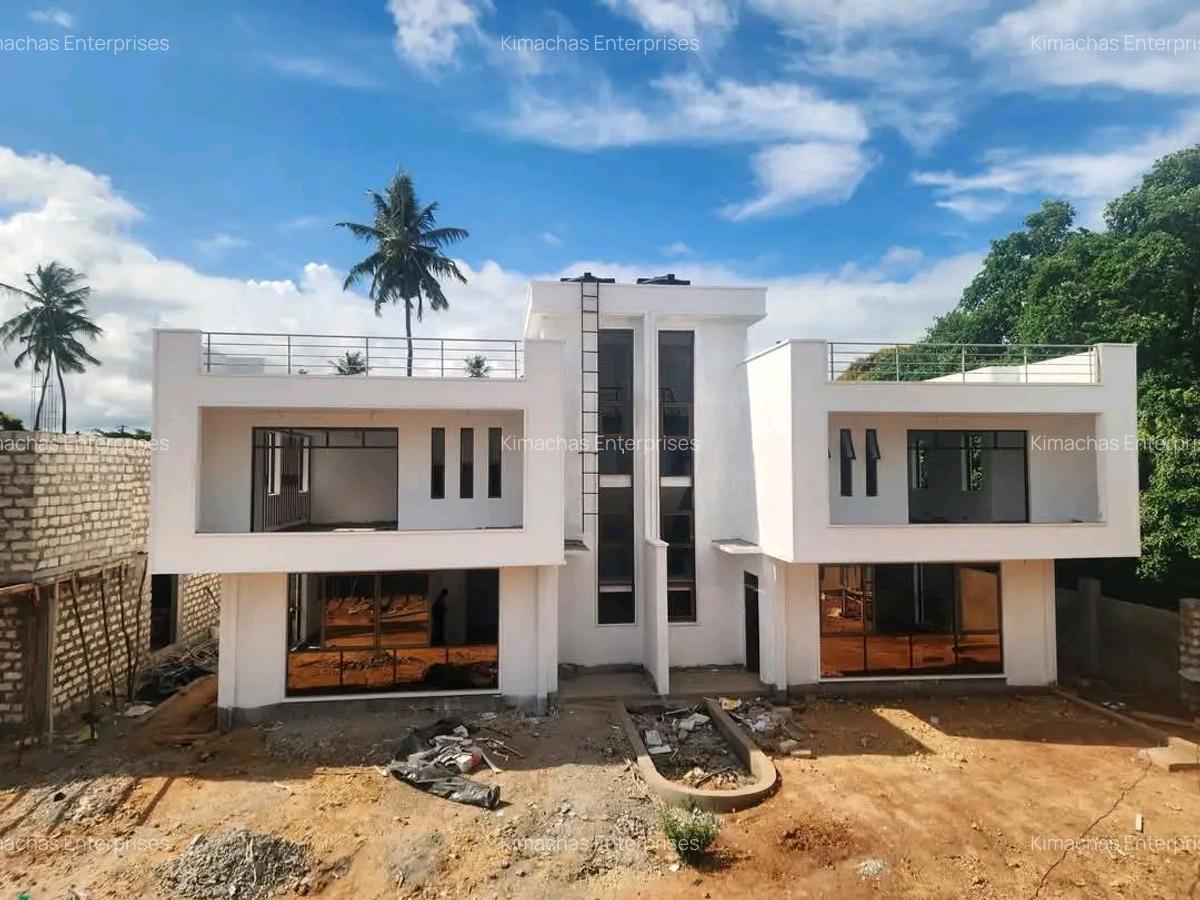 4 Bed Townhouse with En Suite at Mtwapa - 4