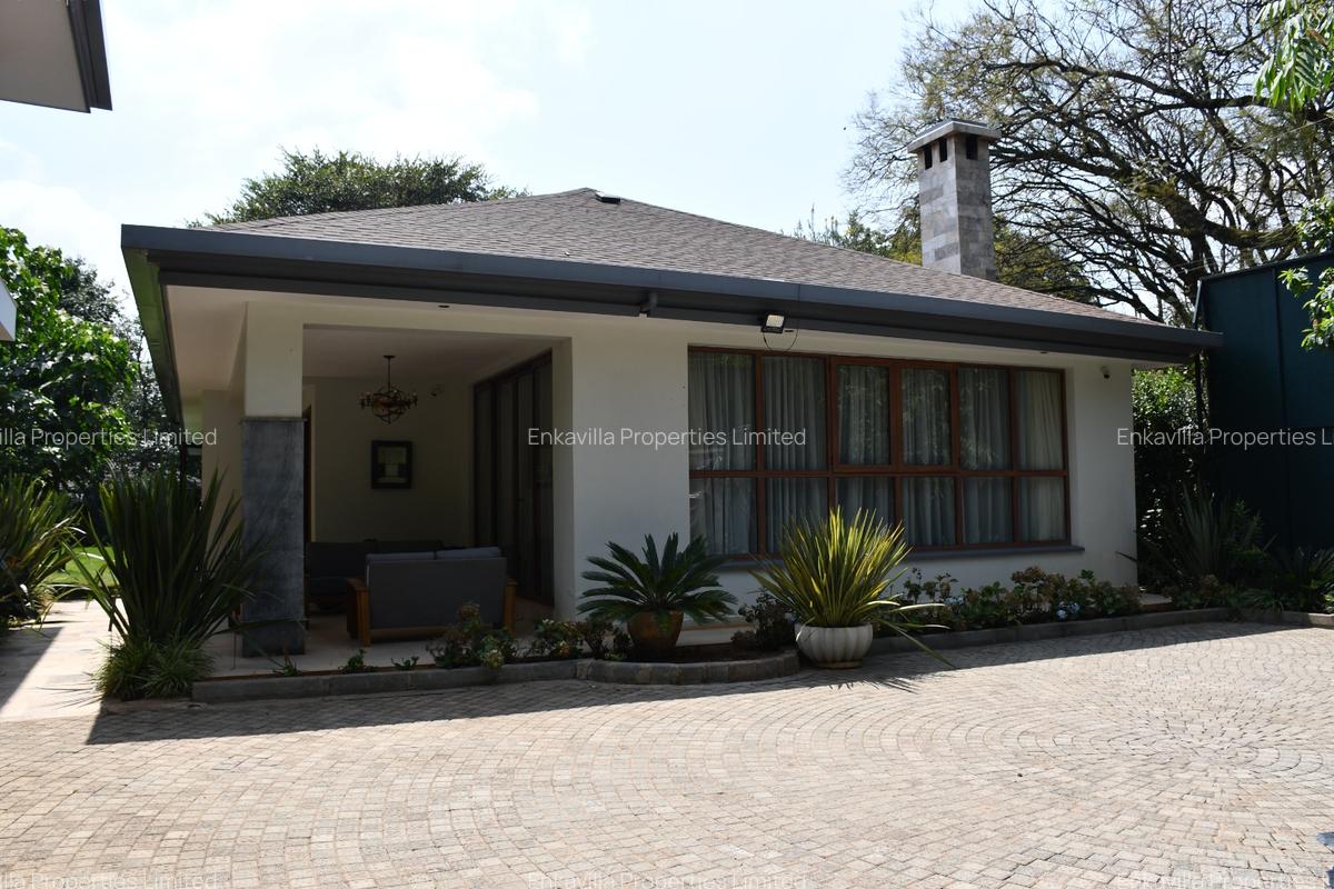 3 Bed House with En Suite at Karen - 2