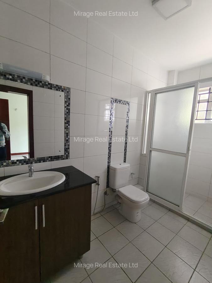 3 Bed Apartment with En Suite in Rhapta Road - 10