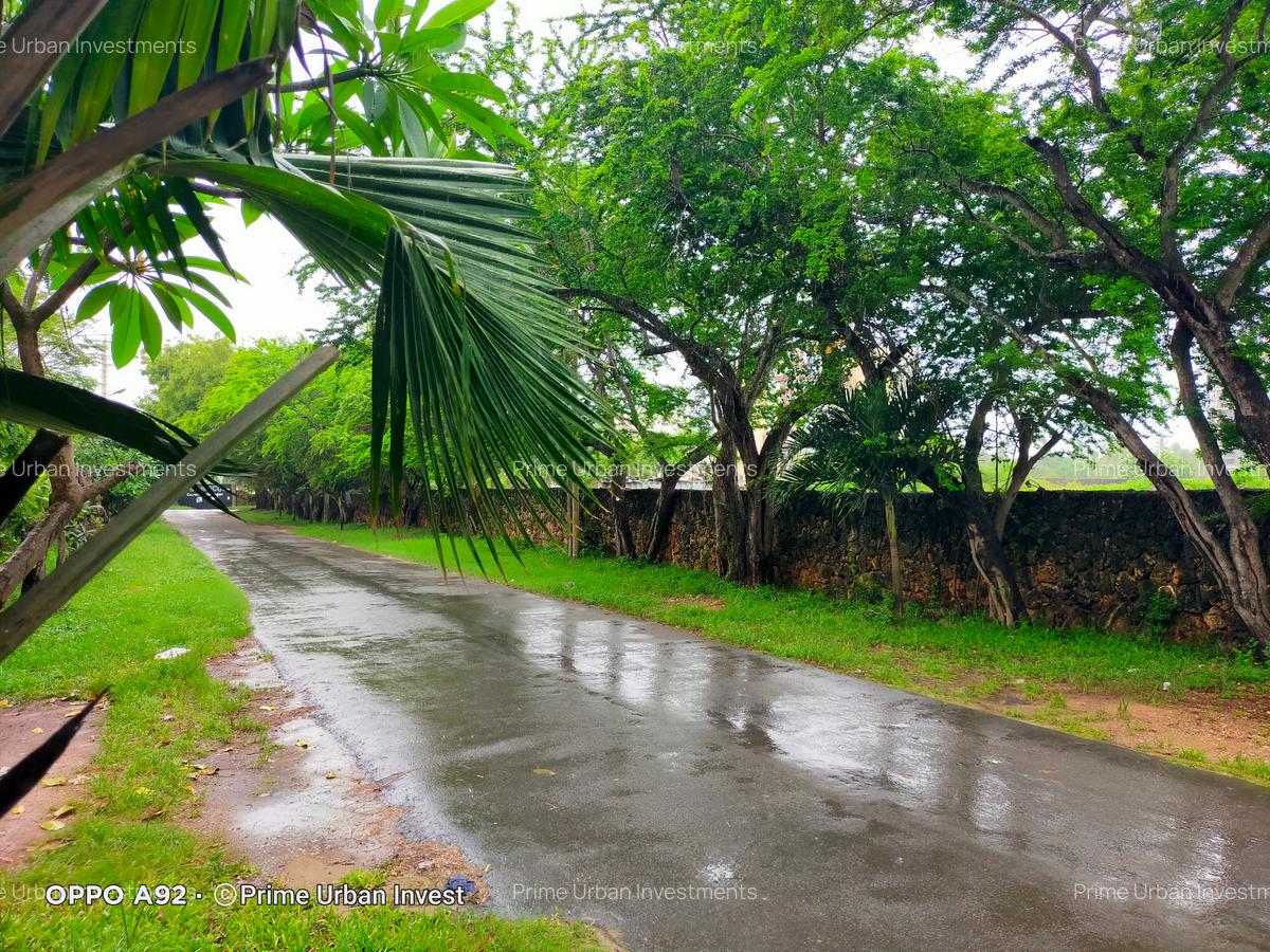 Land in Nyali Area - 5