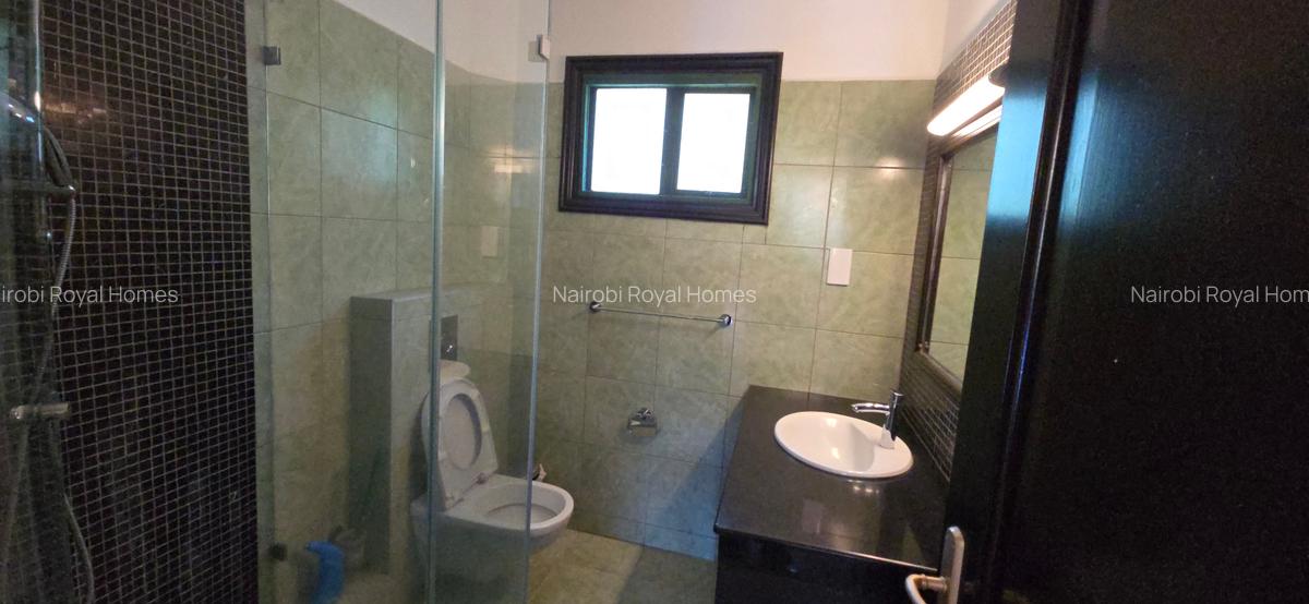 4 Bed Townhouse with En Suite at Kyuna Villas - 7