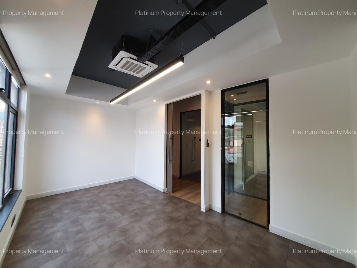 2,030 ft² Commercial Property with Service Charge Included at Parklands Rd - 7