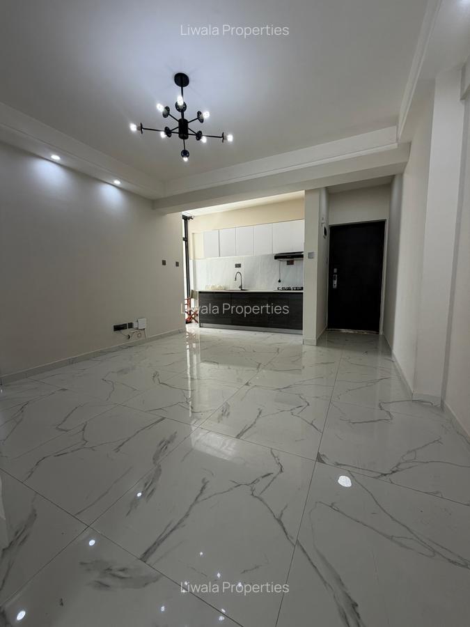 2 Bed Apartment with En Suite in Kilimani - 3