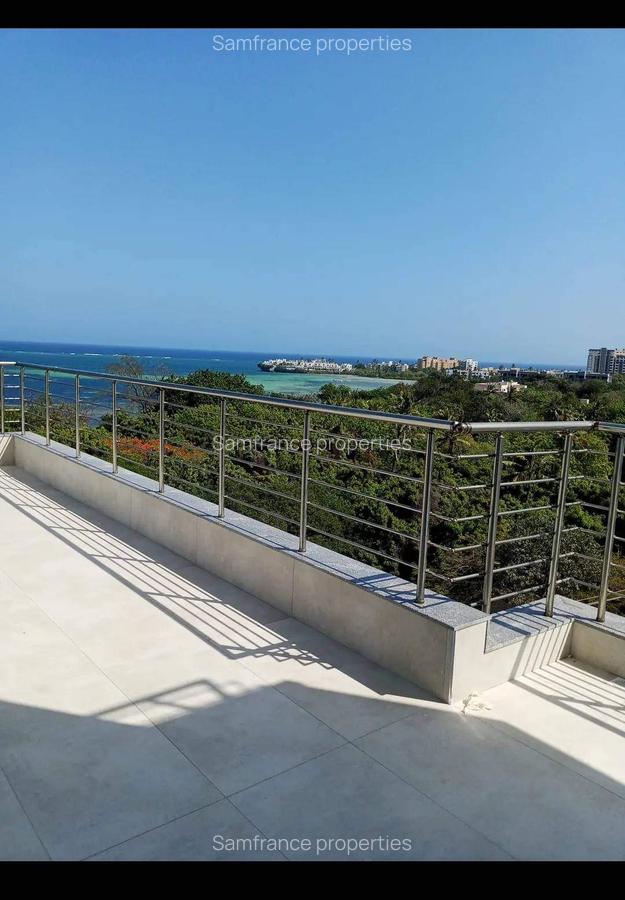 2 Bed Apartment with En Suite at Baobab Road - 7