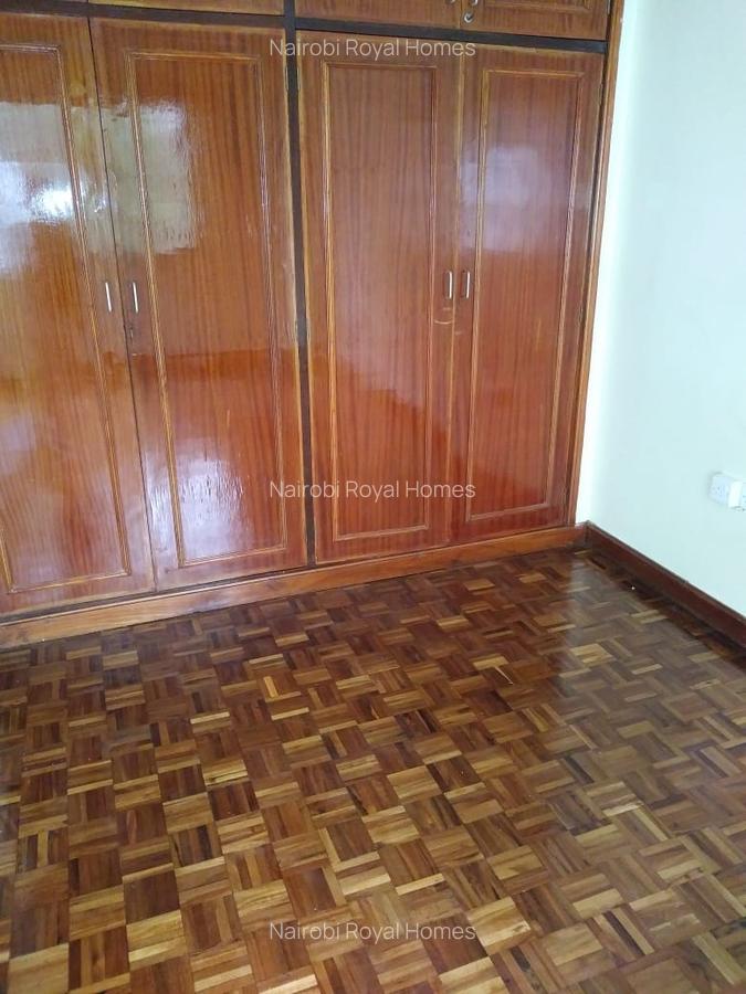 5 Bed Townhouse with En Suite at Muringa Road - 13