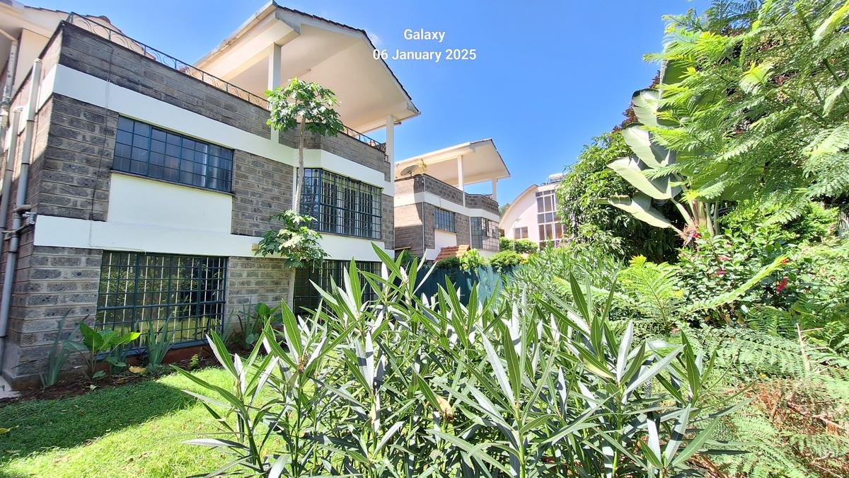 5 Bed Townhouse with En Suite at Shanzu Road - 1