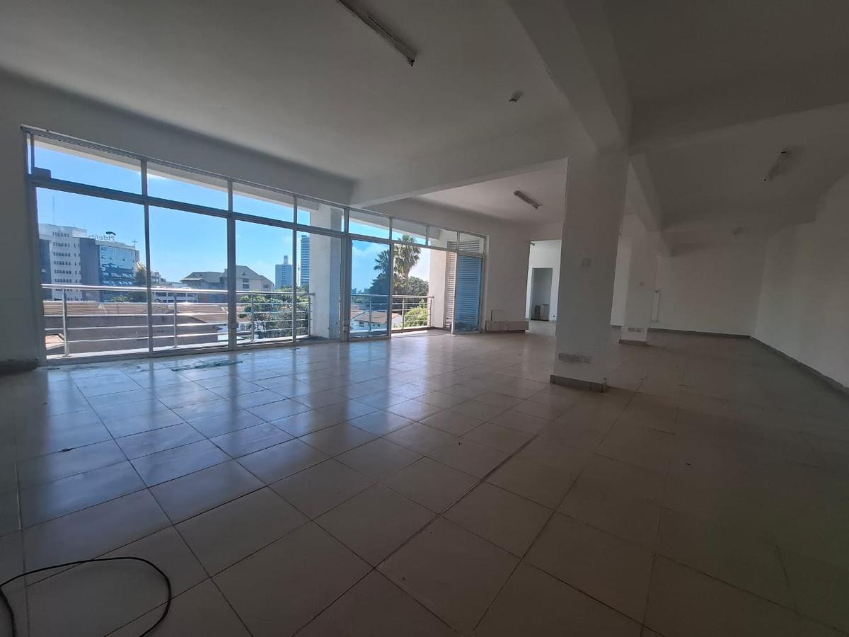 1,360 ft² Office with Service Charge Included in Westlands Area - 14