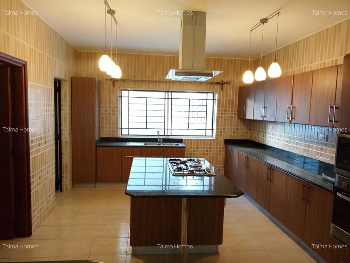 3 Bed Apartment with En Suite at Rhapta Road - 3