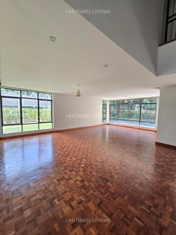 5 Bed Townhouse with En Suite in Lavington - 7