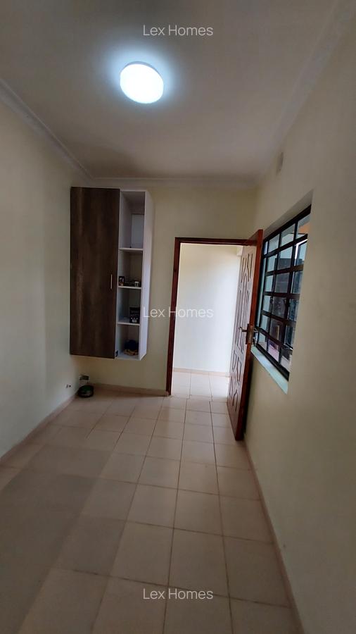 3 Bed House with En Suite at Rimpa - 19