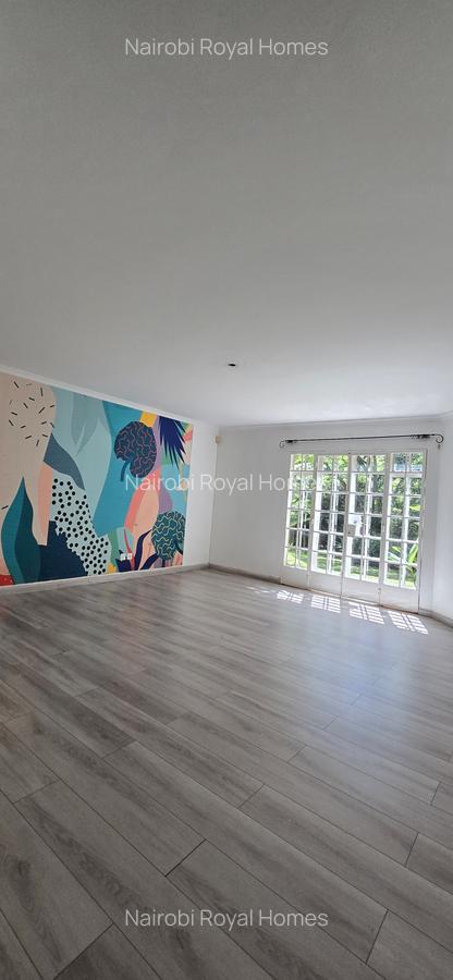 5 Bed House with En Suite at Jacaranda Avenue - 14