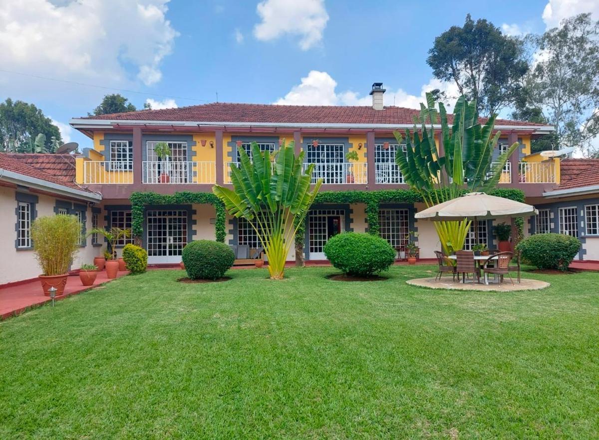 3 bed house with en suite at karen