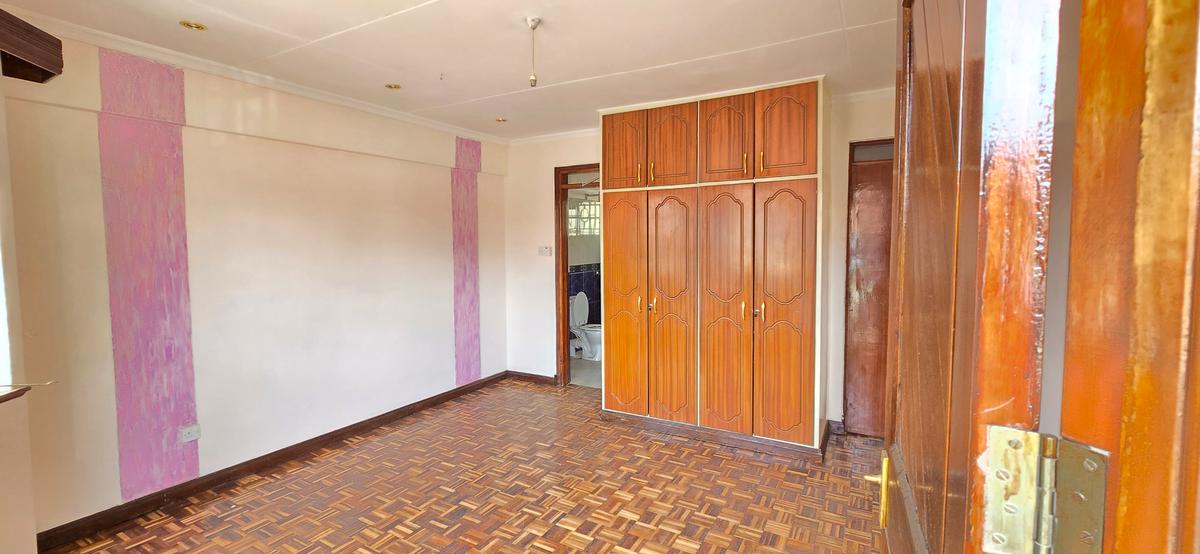 5 Bed Townhouse with En Suite at Mandera Road - 14