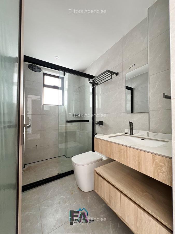 3 Bed Apartment with En Suite at Riverside Drive - 15