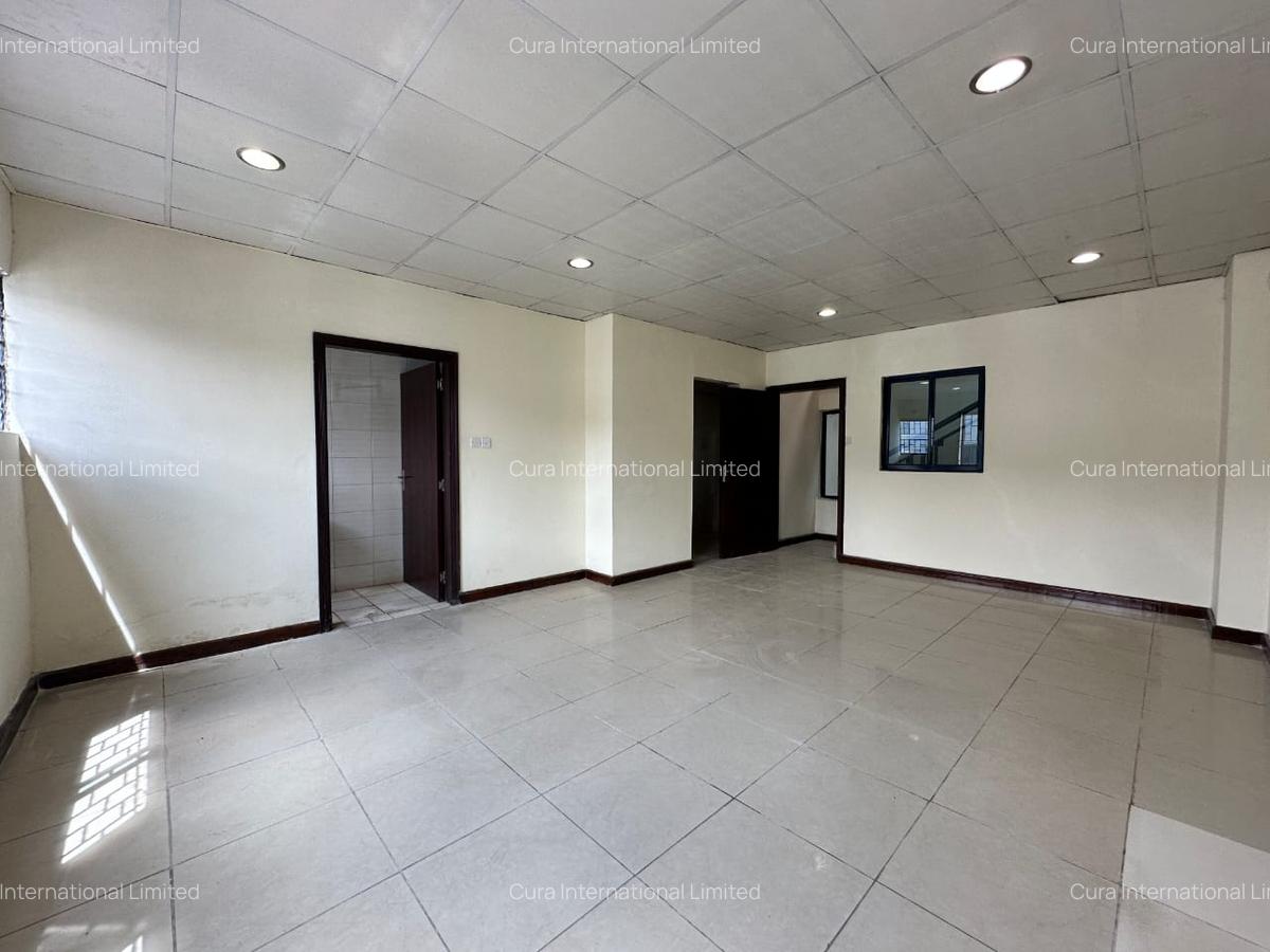 9,000 ft² Warehouse in Syokimau - 13