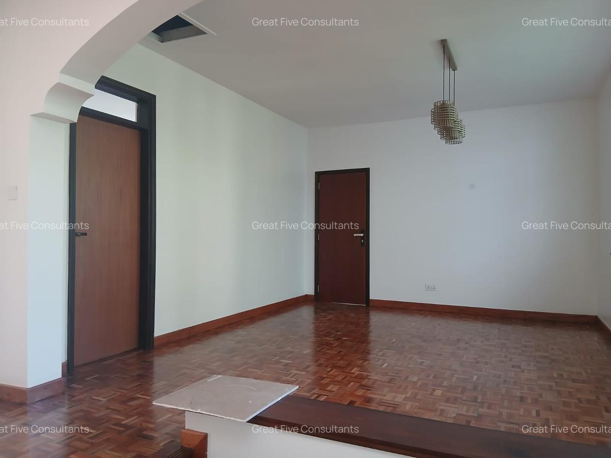 4 Bed Villa with En Suite in Runda - 6