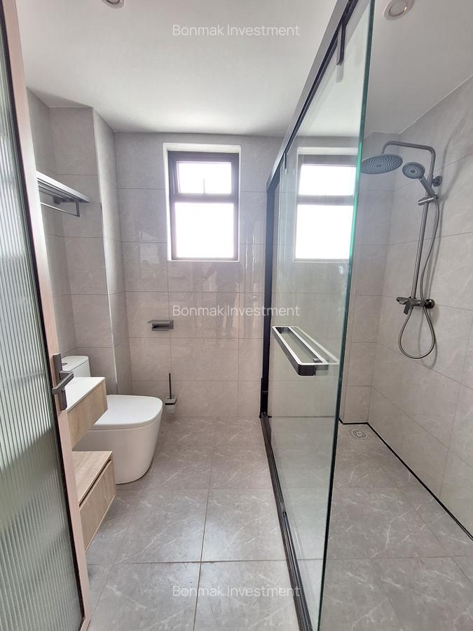 3 Bed Apartment with En Suite at Riverside Drive - 14