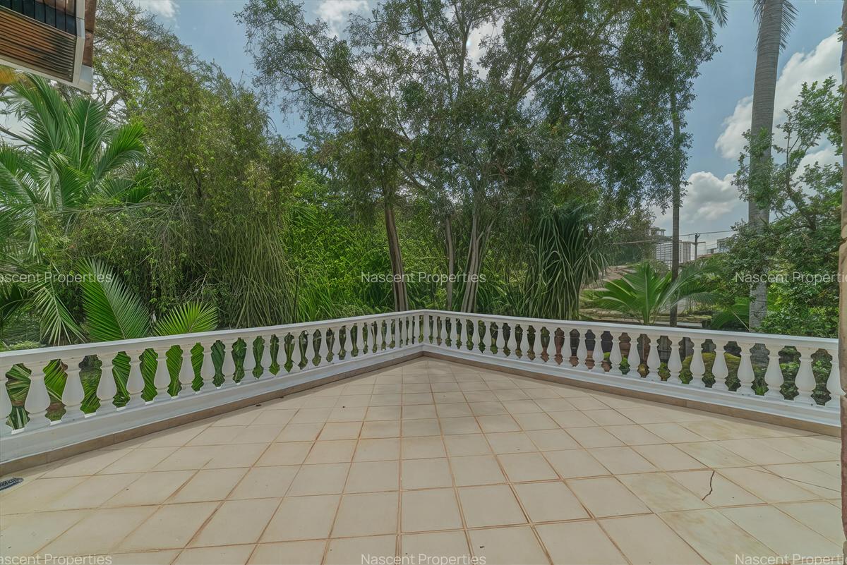 5 Bed House with En Suite in Muthaiga - 4