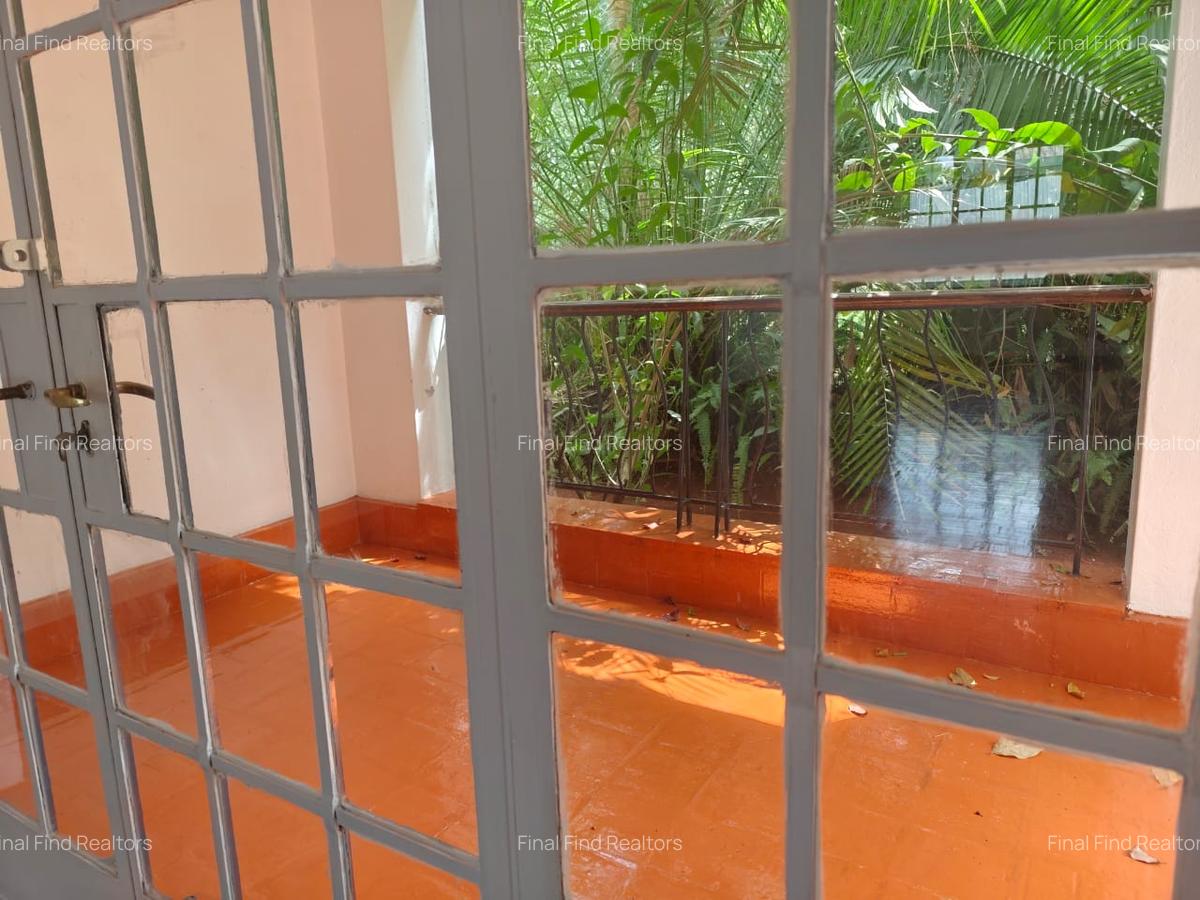 3 Bed Apartment with Backup Generator in Muthaiga - 12