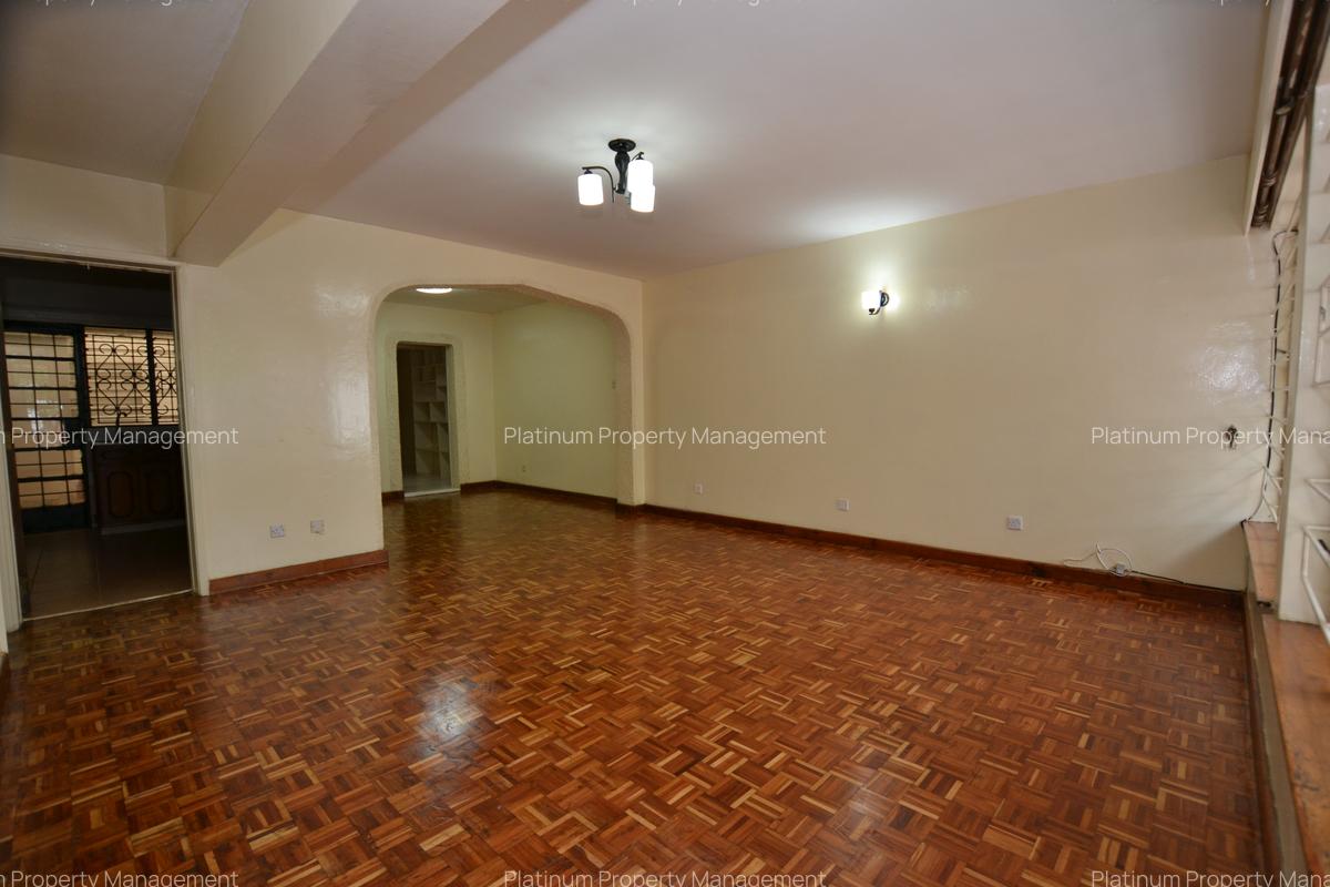 3 Bed Townhouse with En Suite in Parklands - 4