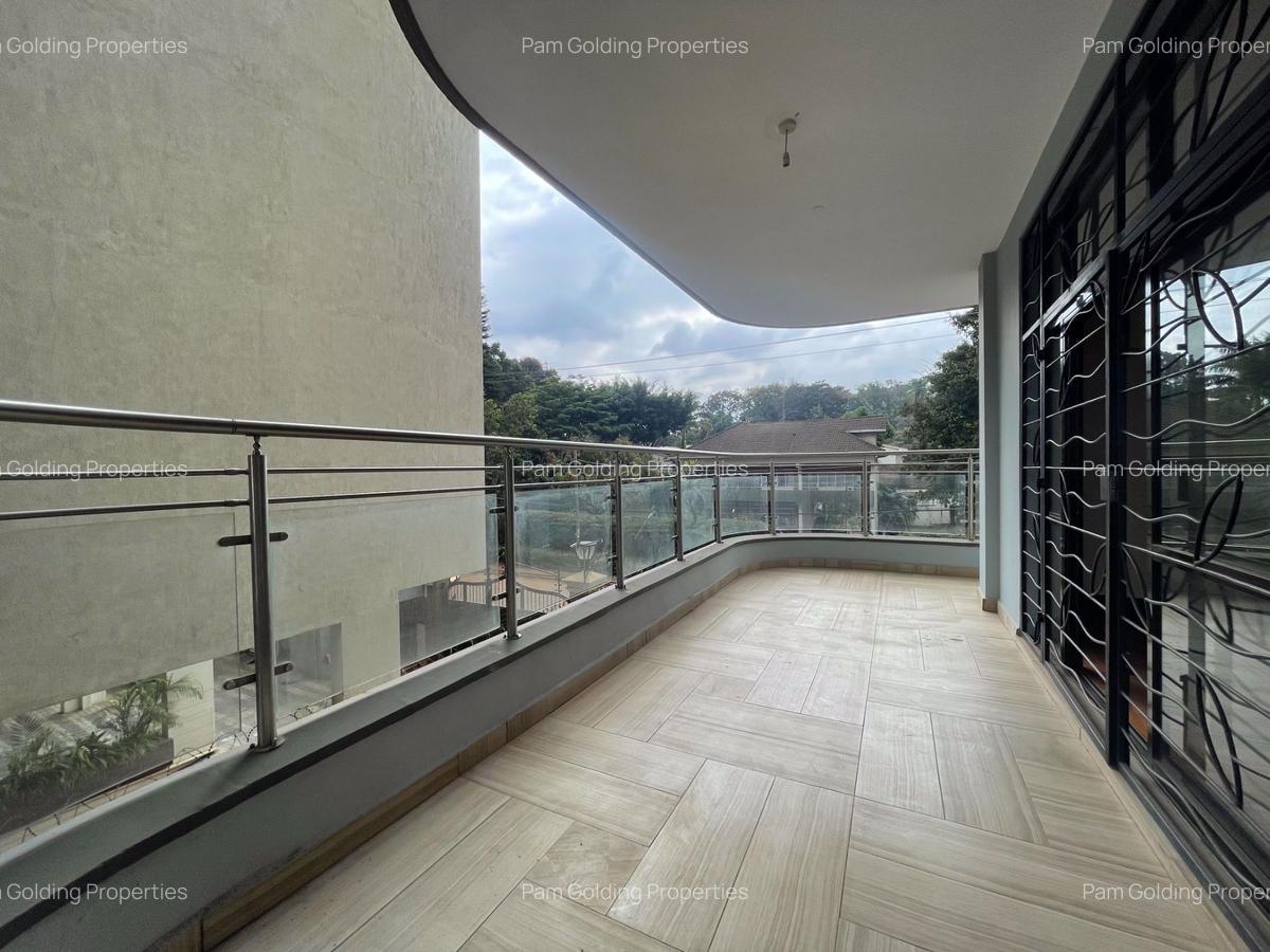 4 Bed Apartment with En Suite in General Mathenge - 8