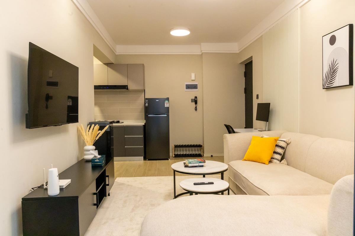 Serviced 1 Bed Apartment with Gym in Lavington - 1