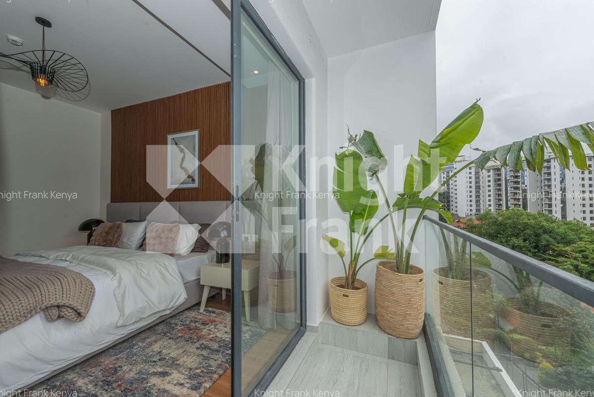 1 Bed Apartment with En Suite at Riverside Drive - 12