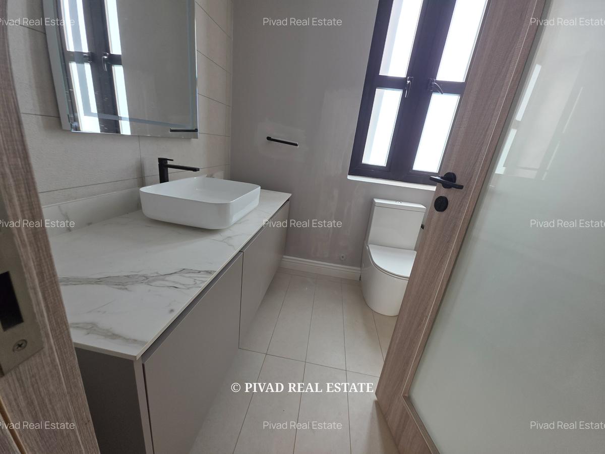 4 Bed Townhouse with Swimming Pool in Runda - 17