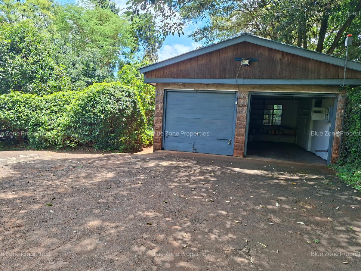 5 Bed House with En Suite at Off Ridgeways Rd - 6