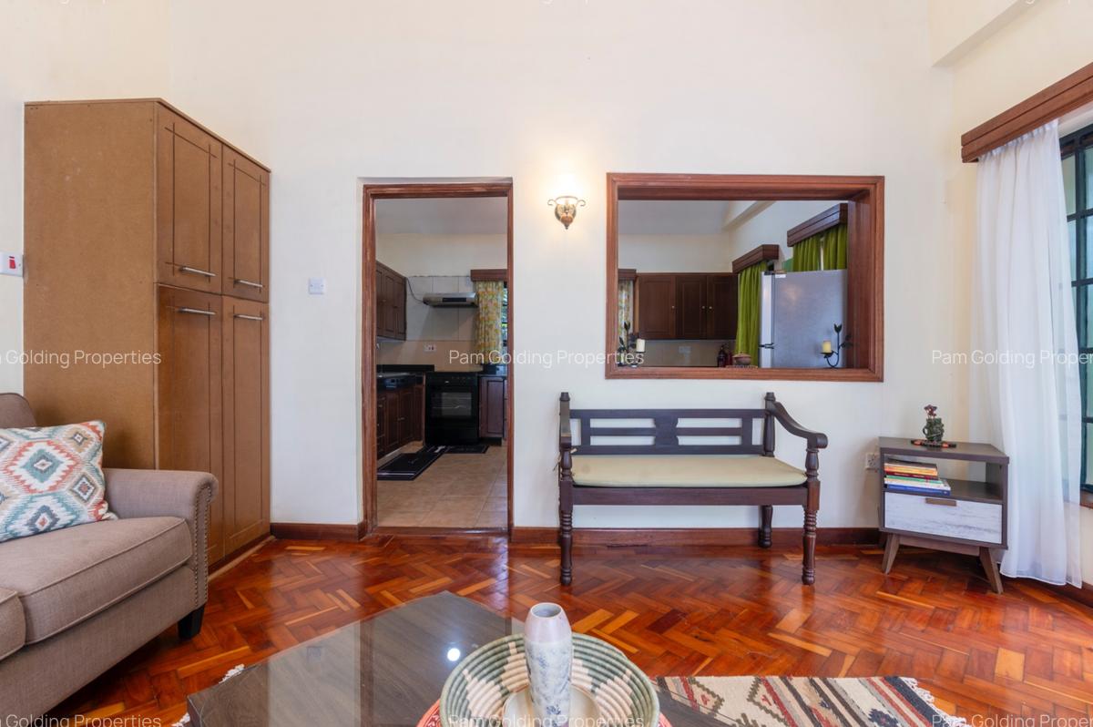 1 Bed House with Garden in Runda - 4