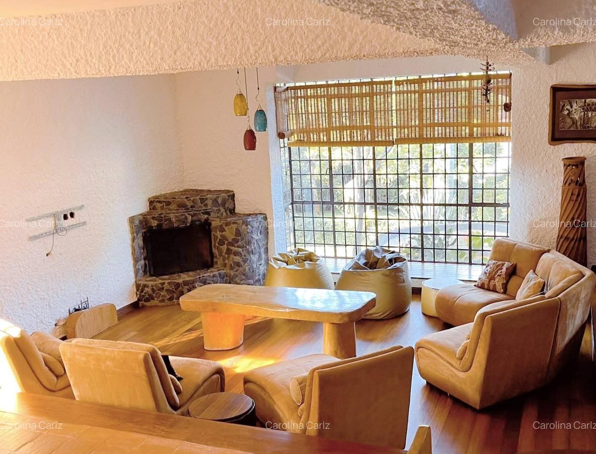 3 Bed House with En Suite at Spring Valley - 10