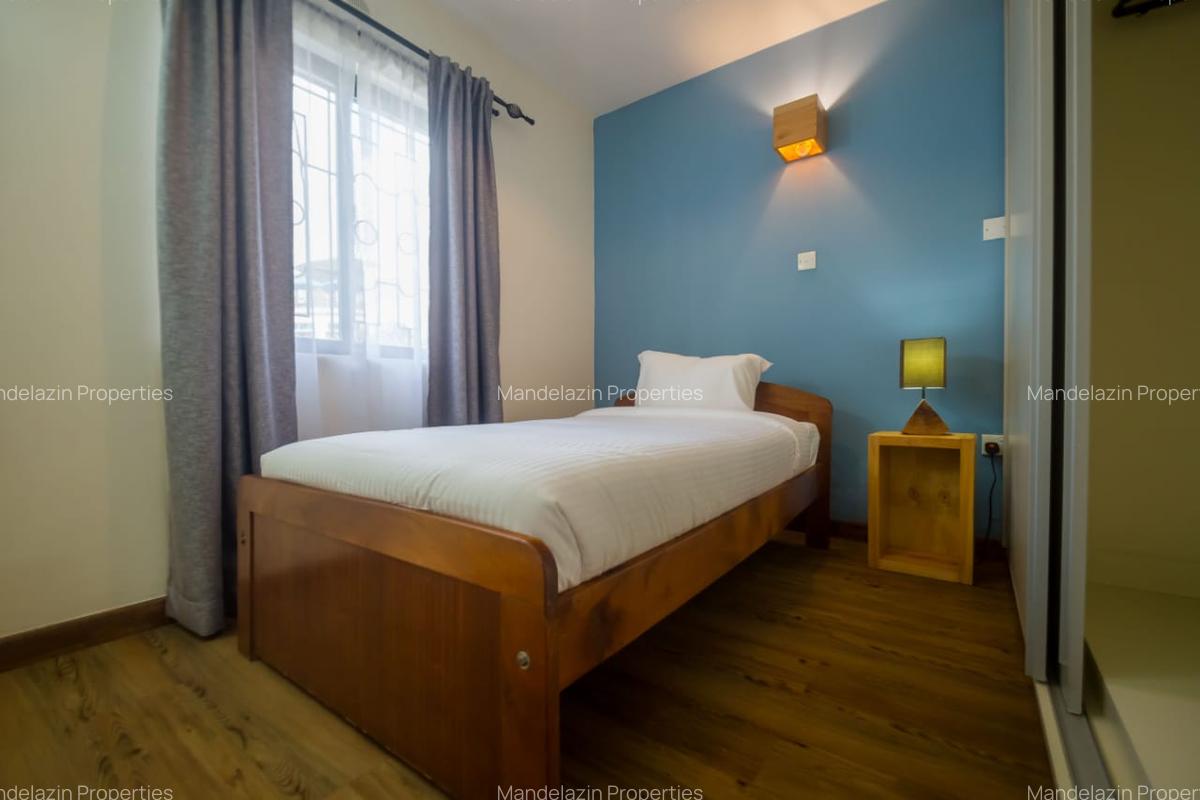 Serviced 1 Bed Apartment with En Suite at Raphta Road - 17