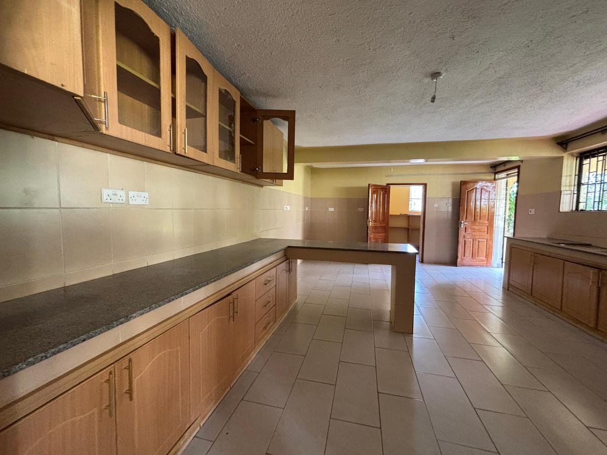 6 Bed House with En Suite in Kiambu Road - 10