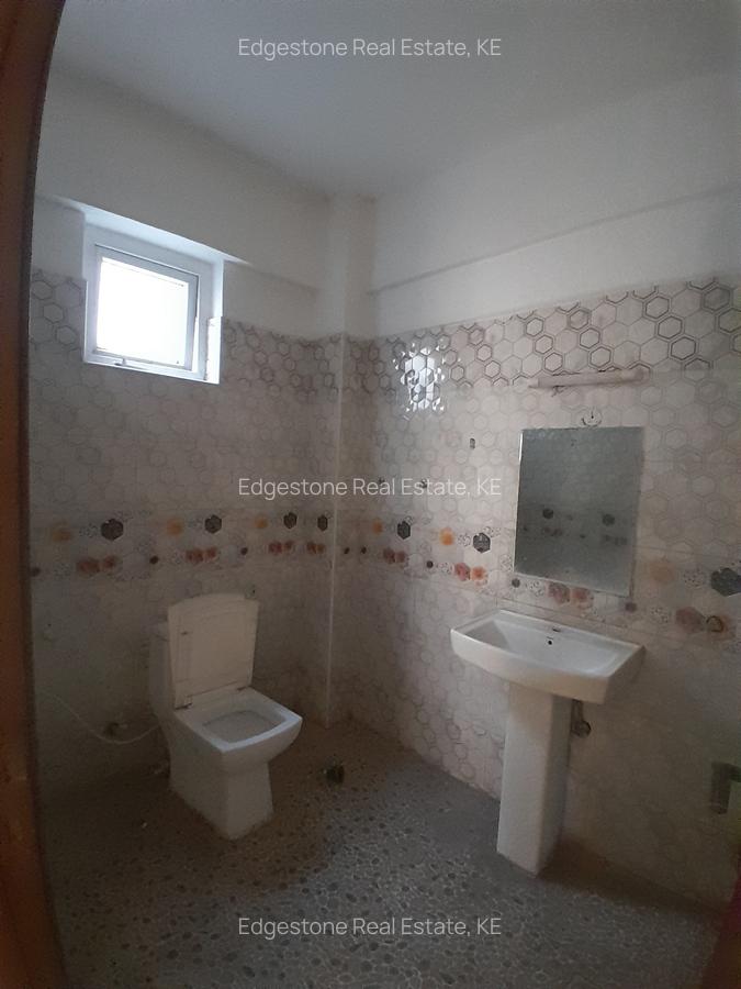 2 Bed Apartment with En Suite in Bamburi - 4