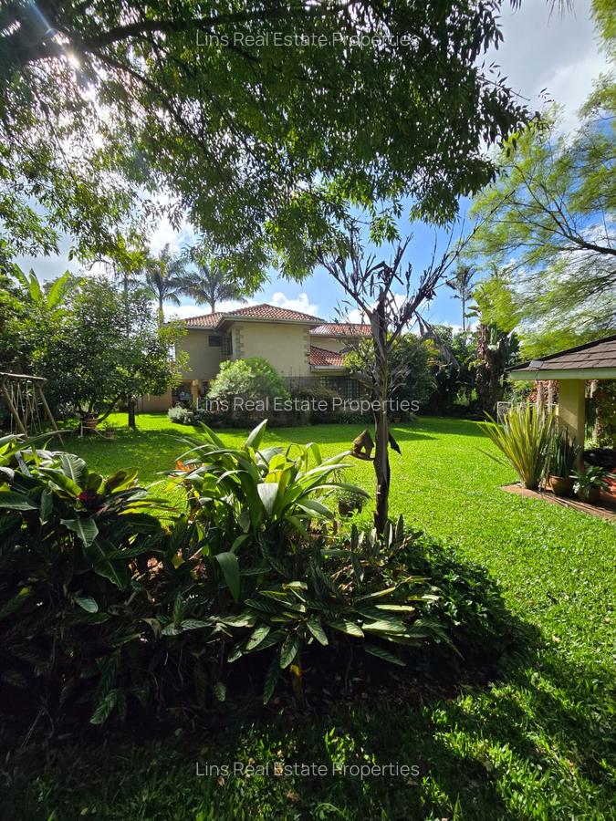 4 Bed House with En Suite in Spring Valley - 1