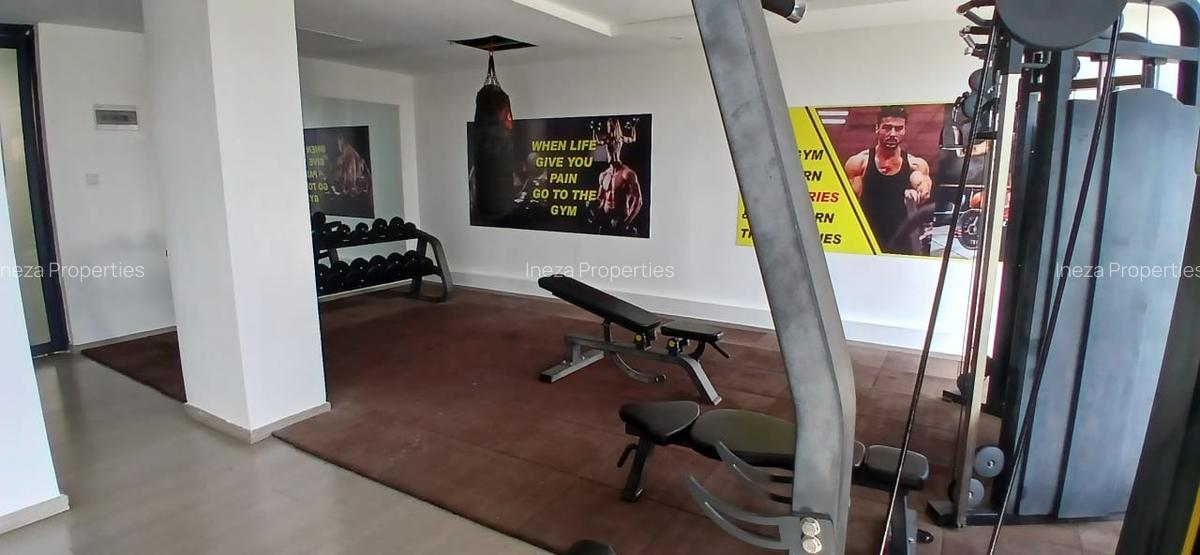 Studio Apartment with En Suite at Kindaruma Road - 8