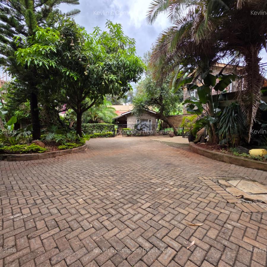 2 Bed House with En Suite in Riara Road - 1